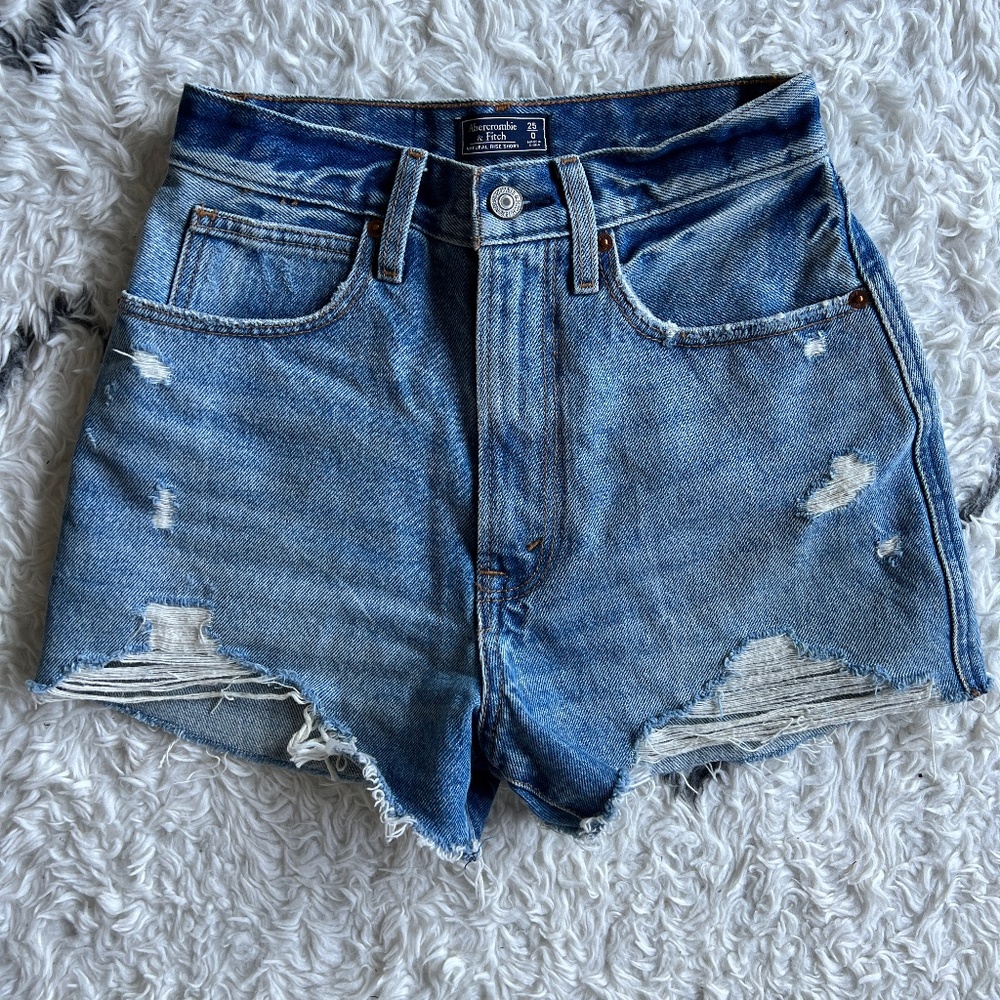 Abercrombie & Fitch Natural Rise Short